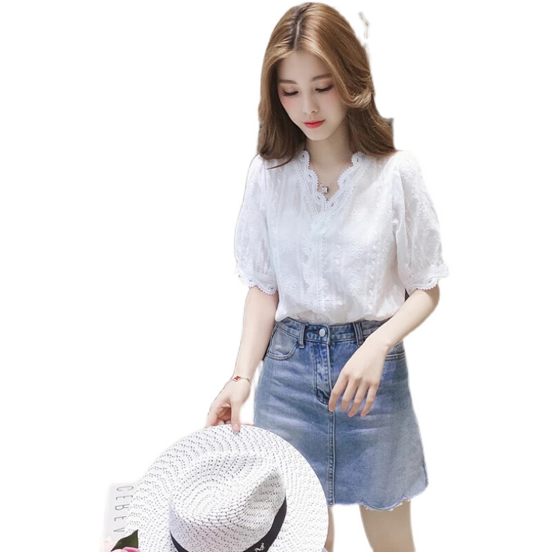 White Lace Short-Sleeved Shirt for Women, Summer Design, Niche Style, Slimming, Hollow Lace, Super Fairy-Like, Beautiful and Elegant Top