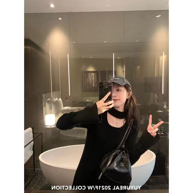 French-Style Black Halter Neck Knitted Dress Paired with a Coat, Over-The-Knee Slimming Base Layer Sweater Dress for Women in Autumn and Winter