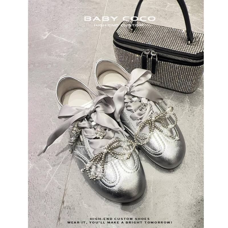 [Same Style as Yang Mi] Silver Ballet-Style Training Shoes for Women with Pearl Bow and Musical Note Design, Casual Sports Shoes
