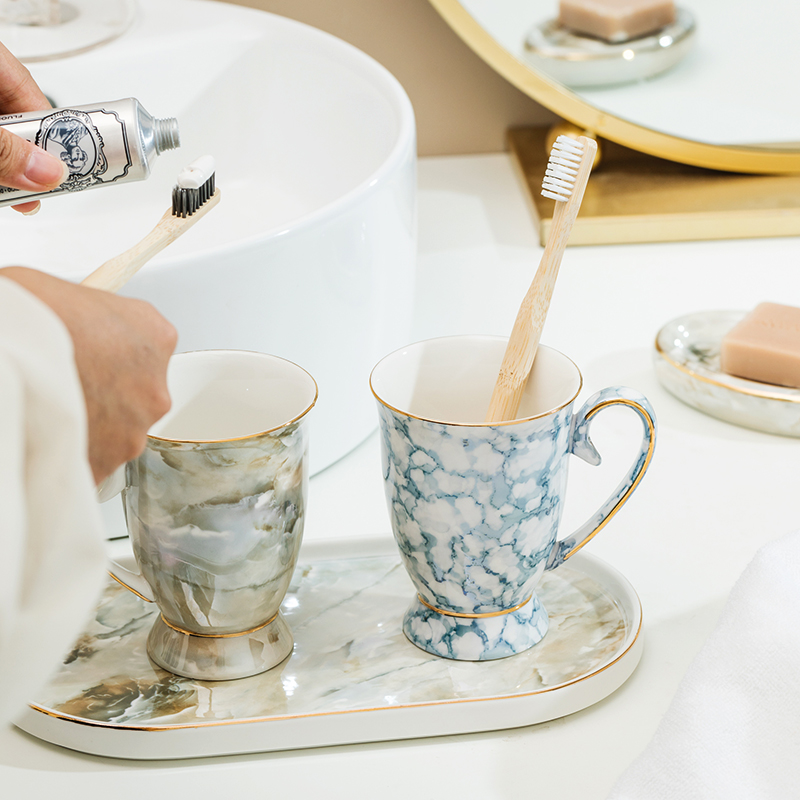 Light and luxurious Nordic ceramic toothbrushing cups Home A pair of minimalist creative washing suit lovers mouthwatering cup tooth cylinder cup