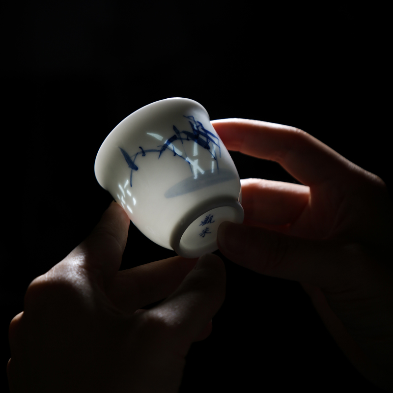 The View of song View jingdezhen Chinese song China wind restoring ancient ways is hand draw blue and white porcelain and exquisite teapot kung fu tea set