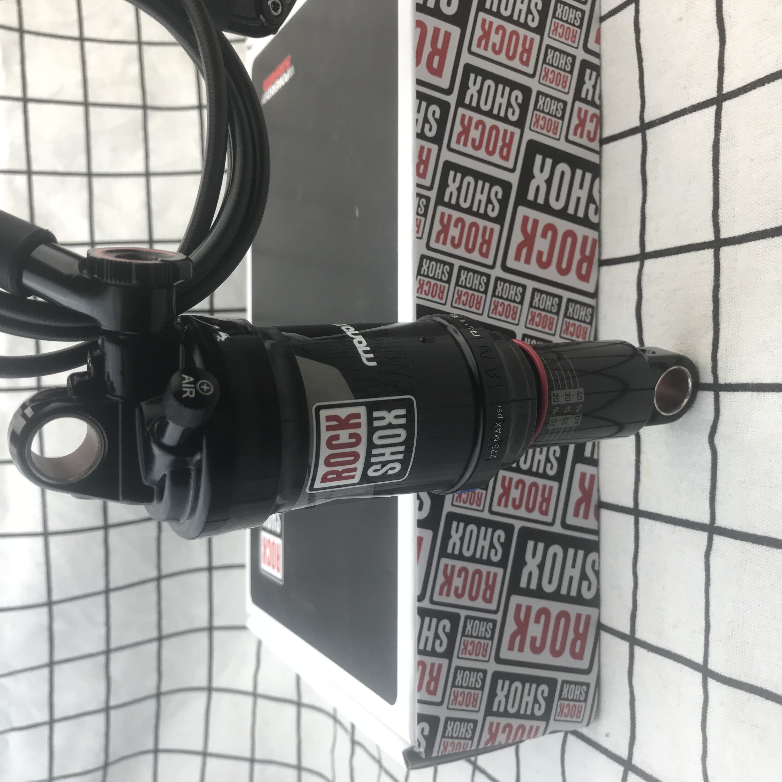 Licensed RockShox Monarch XX 165x38 hydraulic lock soft tail XC rear shock shock absorber