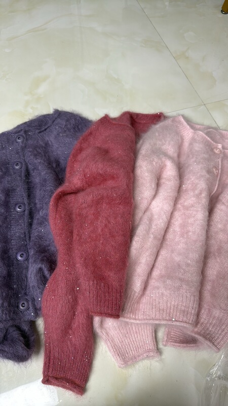 810 Siberia 3-Strand Galaxy Brilliant 100% Custom-Spun Washed Brushed Soft Long-Haired Cardigan 810 Siberia 3-Strand Galaxy Brilliant 100% Custom-Spun Washed Brushed Soft Long-Haired Cardigan
