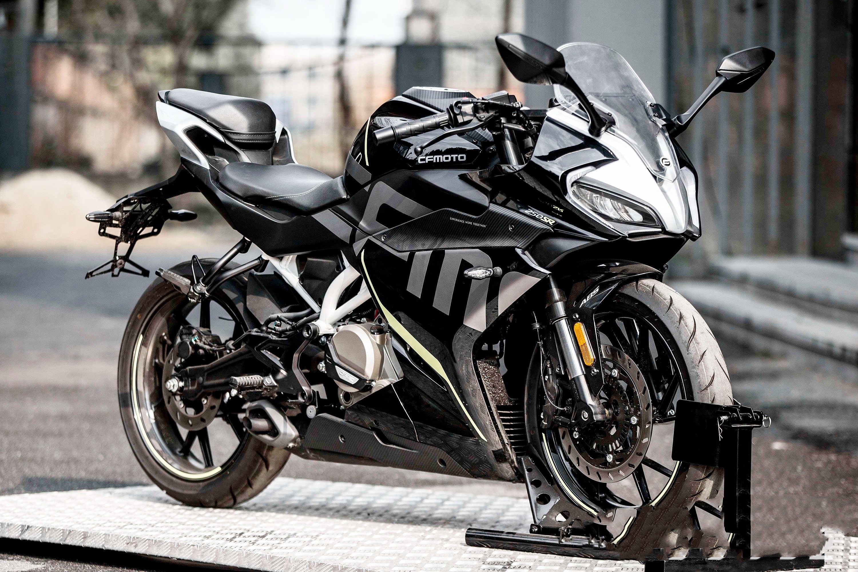 春风250SR跑车NK400重机车国宾650巡航旅行车NK150狒狒摩托车推荐：2025年骑行爱好者的最佳选择？-摩托车整车-淘宝好物网