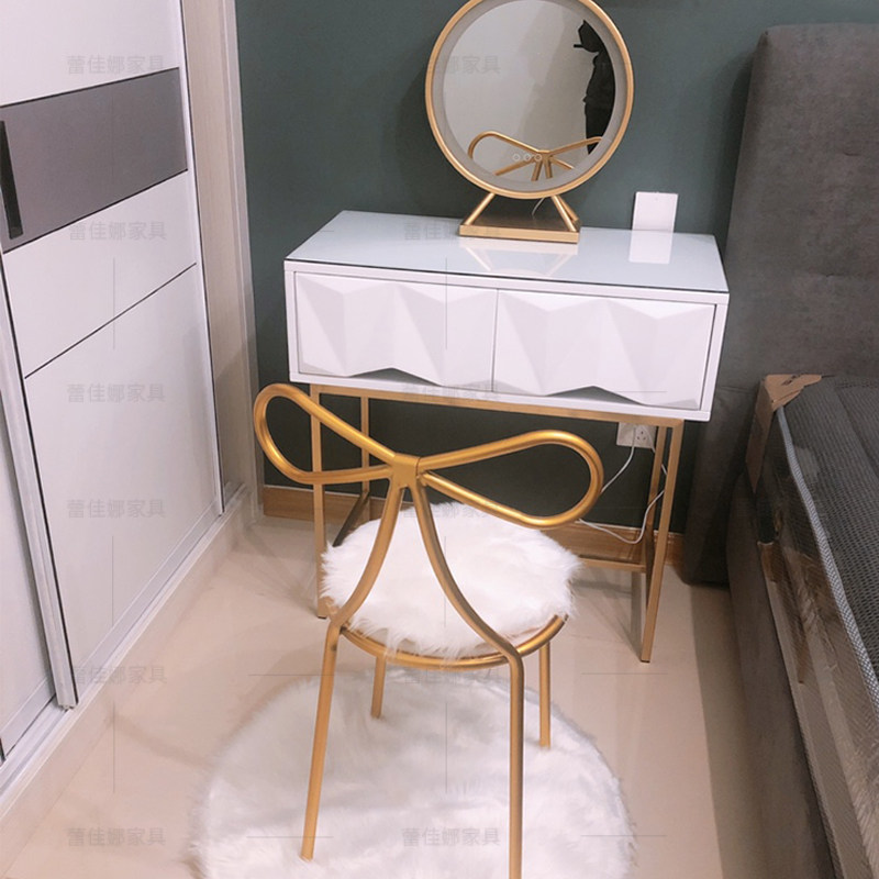 Makeup Desk Bedroom Small Nets Red Ins Wind Makeup Table Table Modern Minima Light Extravagant Mini with lamp containing cabinet