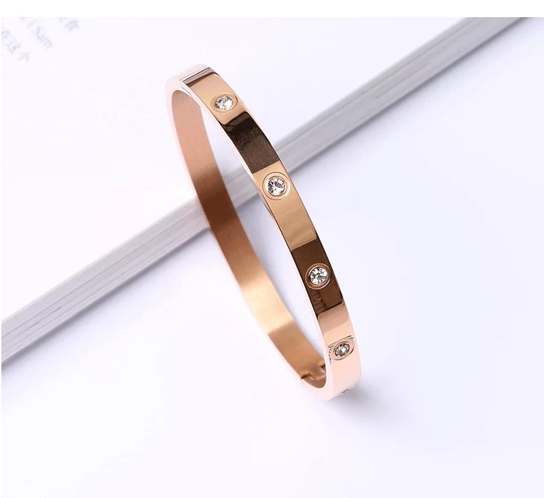 Qi Qi phiên bản tiếng Hàn của vòng đeo tay bằng thép titan nữ hoa hồng vàng nam vòng đeo tay chữ thủy triều thương hiệu cặp đôi bạn gái quà tặng tùy chỉnh vòng mã não