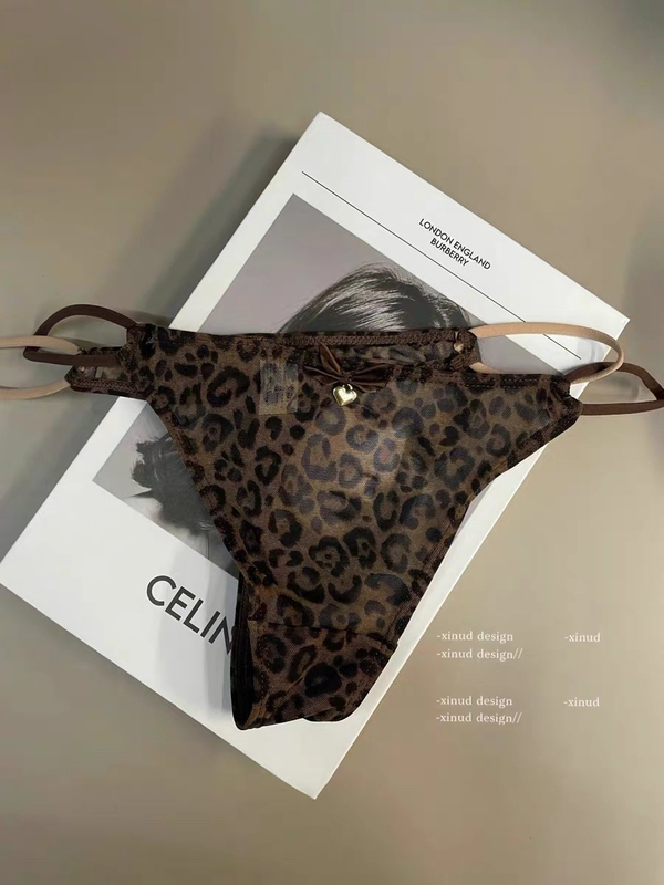 "La" Naughty Little Wildcat* European and American Style Sexy Leopard Print Breathable Low-Waist Panties Mesh Hollow-Out Simple Thong