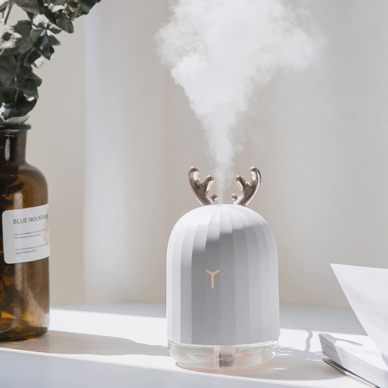 ins Nordic Wind elk deer office Desktop USB Small humidifiers Home mute Birthday Gift Bedroom Pendulum