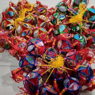 Hydrangea pendant Guangxi specialty small hydrangea handmade toy March three Zhuang ethnic embroidered ball diy finished children