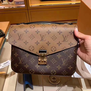 LV/路易威登 女包 经典款 POCHETTE METIS 老花拼色邮差包 M44876