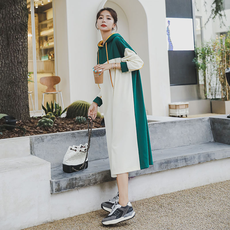 Maternity wear early spring dress tide mom mid-length version hit color loose belly cover sweater skirt Korean version hooded maternity skirt