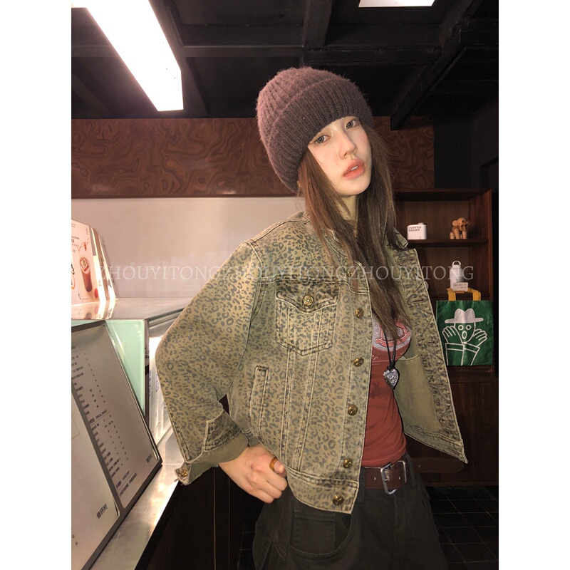 [Out of Stock] Zhou Yitong's New American Retro Long-Sleeve Denim Jacket, Autumn and Winter Women's Lapel Leopard Print Short Top