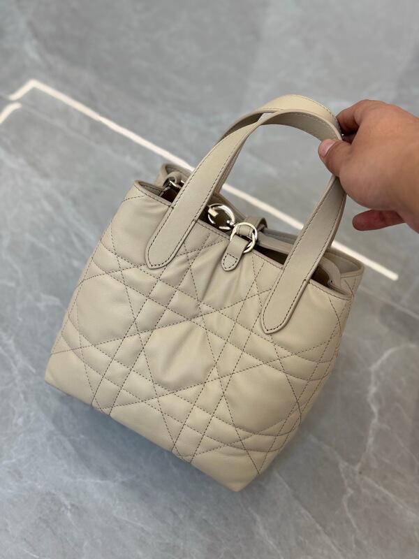 【Supports Horizontal and Vertical Orientation】Toujours Tote Native Bag, Made Entirely of Genuine Leather with Hardware Craftsmanship 【Supports Horizontal and Vertical Orientation】Toujours Tote Native Bag, Made Entirely of Genuine Leather with Hardware Craftsmanship