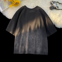 Черный красок в нижней части тела