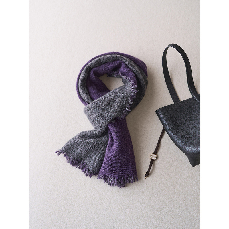 Alxa Yarn Is Light and Warm, with Gentle and Intellectual Tones, Stunning Double-Sided Two-Tone Gray and Purple Cashmere Scarf Alxa Yarn Is Light and Warm, with Gentle and Intellectual Tones, Stunning Double-Sided Two-Tone Gray and Purple Cashmere Scarf