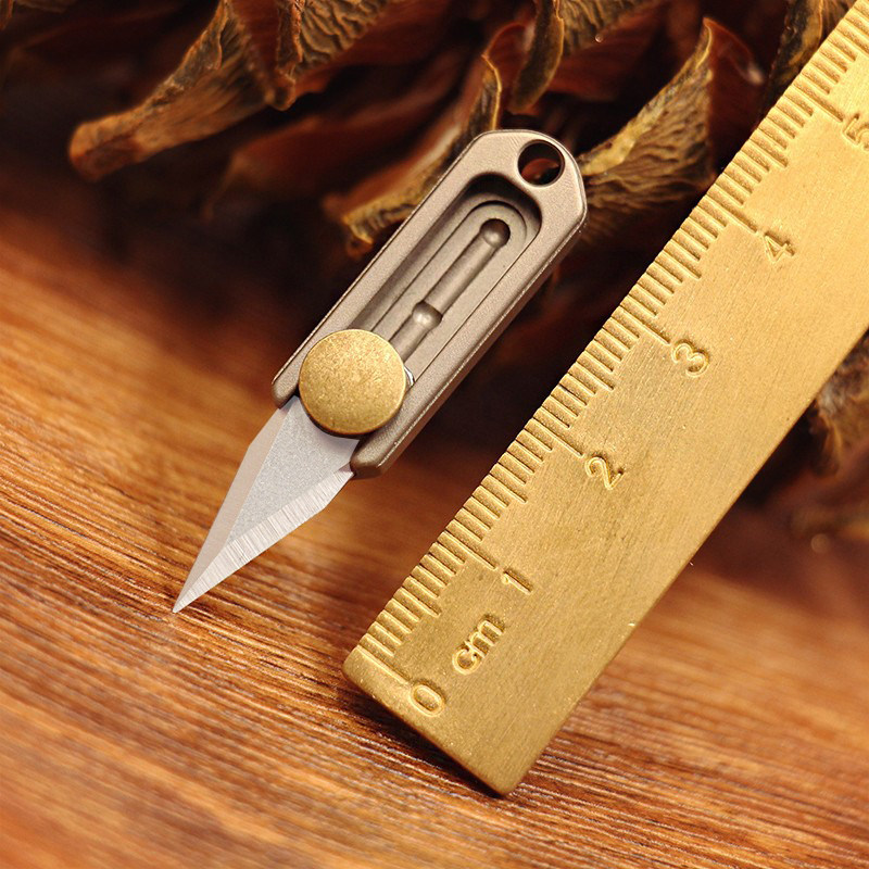 Titanium alloy knife mini knife unboxing gadget sharp and portable carry-on EDC unpacking express artifact