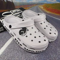 Летние тапочки в стиле Crocs, пляжная обувь на плоской подошве, мужские босоножки, коллекция 2022, для влюбленных