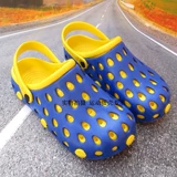 Модные нескользящие тапочки в стиле Crocs подходит для мужчин и женщин на платформе, износостойкая пляжная обувь, мюли, босоножки, закрытый носок, мягкая подошва