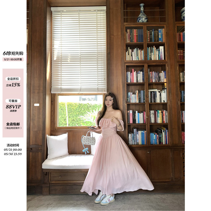 Wildly Popular, One-Shoulder, Two-Way Wear, French-Style, Large Skirt, Lyocell, Long, Waist-Cinching, Plus-Size Dress Wildly Popular, One-Shoulder, Two-Way Wear, French-Style, Large Skirt, Lyocell, Long, Waist-Cinching, Plus-Size Dress