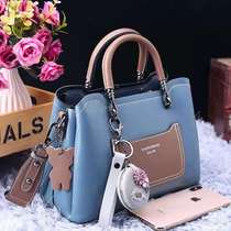 Hong Kong Special Cabinet Womens Bag 2021 New Fashion Genuine Leather Handbag Commute Brief single shoulder bag Obliquely Satchel Big Bag