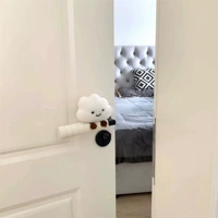 Пара белых белых облаков