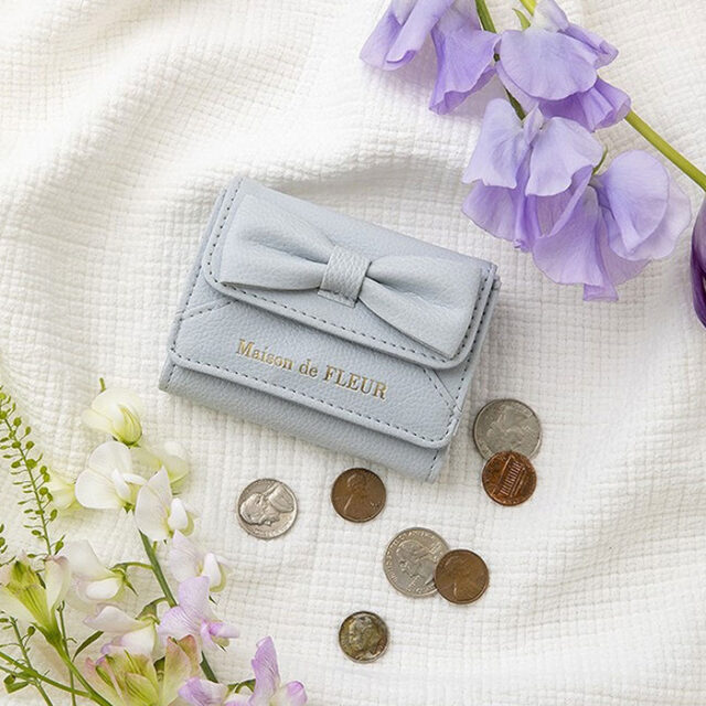 Japanese Magazine Appendix Pear Blossom Accordion-Style Wallet Short Clip Card Holder Leather Short Clip Coin Purse Clutch Bag with Flaws