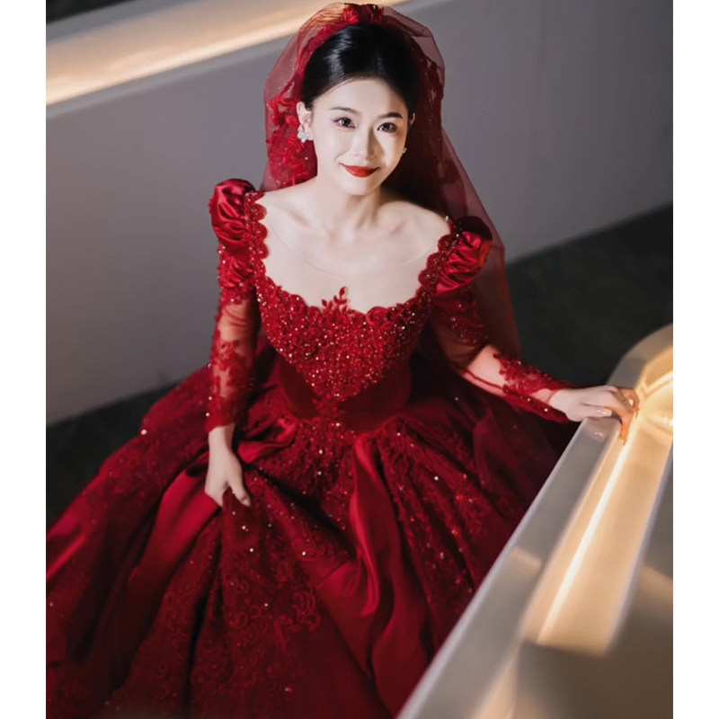 Красное основное свадебное платье 2025 new bridal heavy industry 2026 small man go out из газового атласа с длинными рукавами осенью и зимой