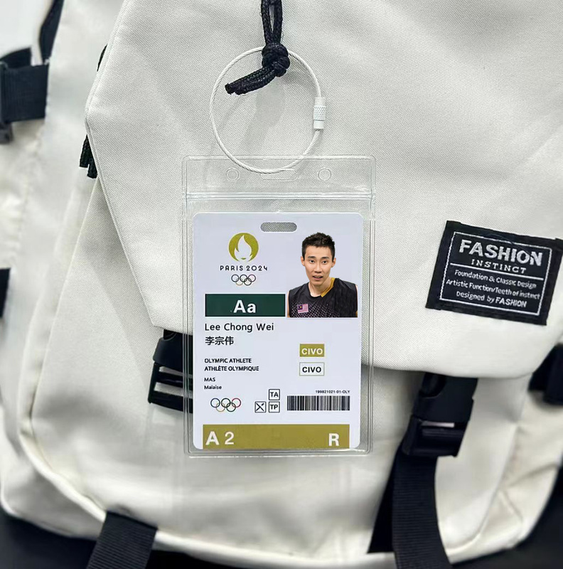 Badminton Student Backpack Pendant Featuring Tao Tian, Lee Chong Wei, Lin Dan, and Paris Competition Star Cards, Self-Made Fan Collection Badminton Student Backpack Pendant Featuring Tao Tian, Lee Chong Wei, Lin Dan, and Paris Competition Star Cards, Self-Made Fan Collection