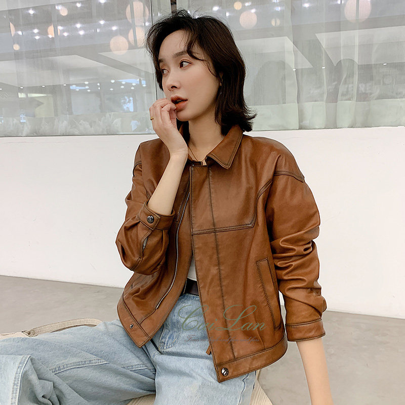 2021 Spring and autumn new Hainen Imports Tanned Sheep Leather Leather Leather Clothing Women Small Jacket Short loose Locomotive Clothes
