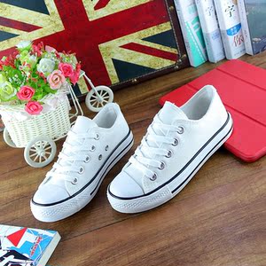 白球鞋男学生儿童