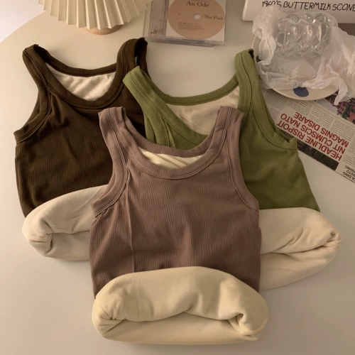 Демисезонная утепленная цветная майка топ без рукавов, круглый воротник, облегающий крой