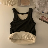 Темно -серой