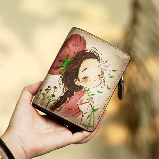 Short Wallet for Women, Genuine Leather, 2026 New Model, Lightweight and Compact, Integrated Card Holder and Coin Purse, Gift for Women