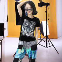 Gold Velvet Round neckline Embroidery Tiger Head Female short sleeve T-shirt female spring new net red inner lap half sleeve T-shirt