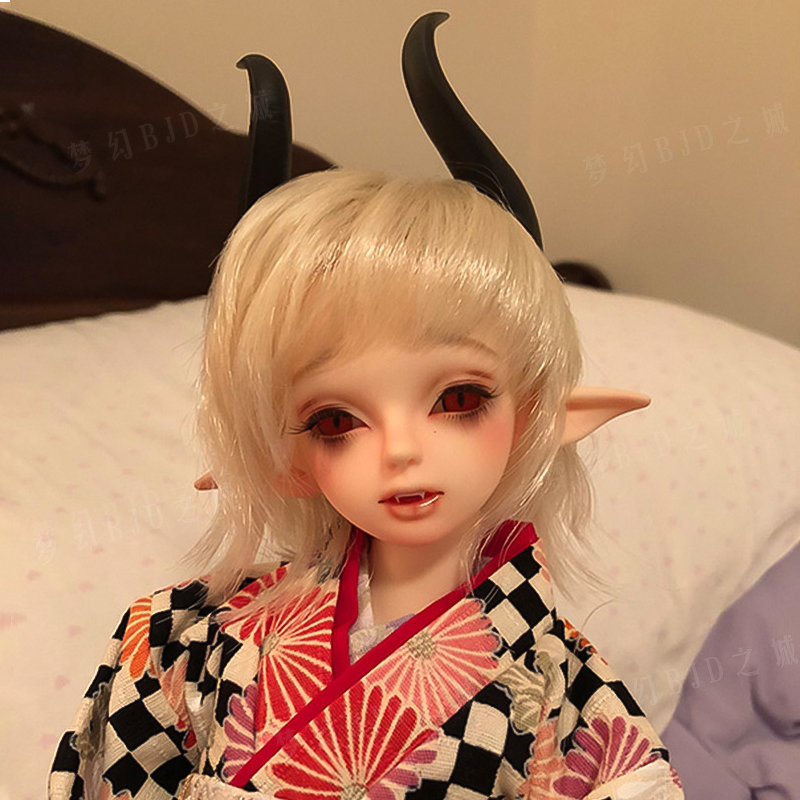 4 points BJD doll SD new fog demon female doll Resin movable humanoid doll Gray mold shrink small doll