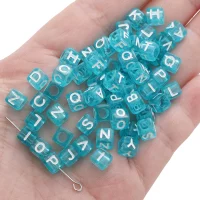 BP акриловые бусины с английскими буквами 6х6мм диаметр отверстия 4мм квадратные бело-голубые 100 шт./пакет
