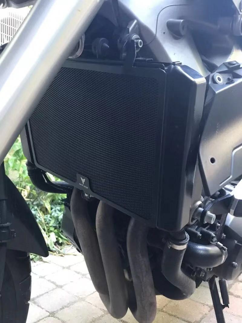 Application of the Yamaha MT09 MT-09 modified special water tank mesh radiating mesh water tank protective hood-Taobao