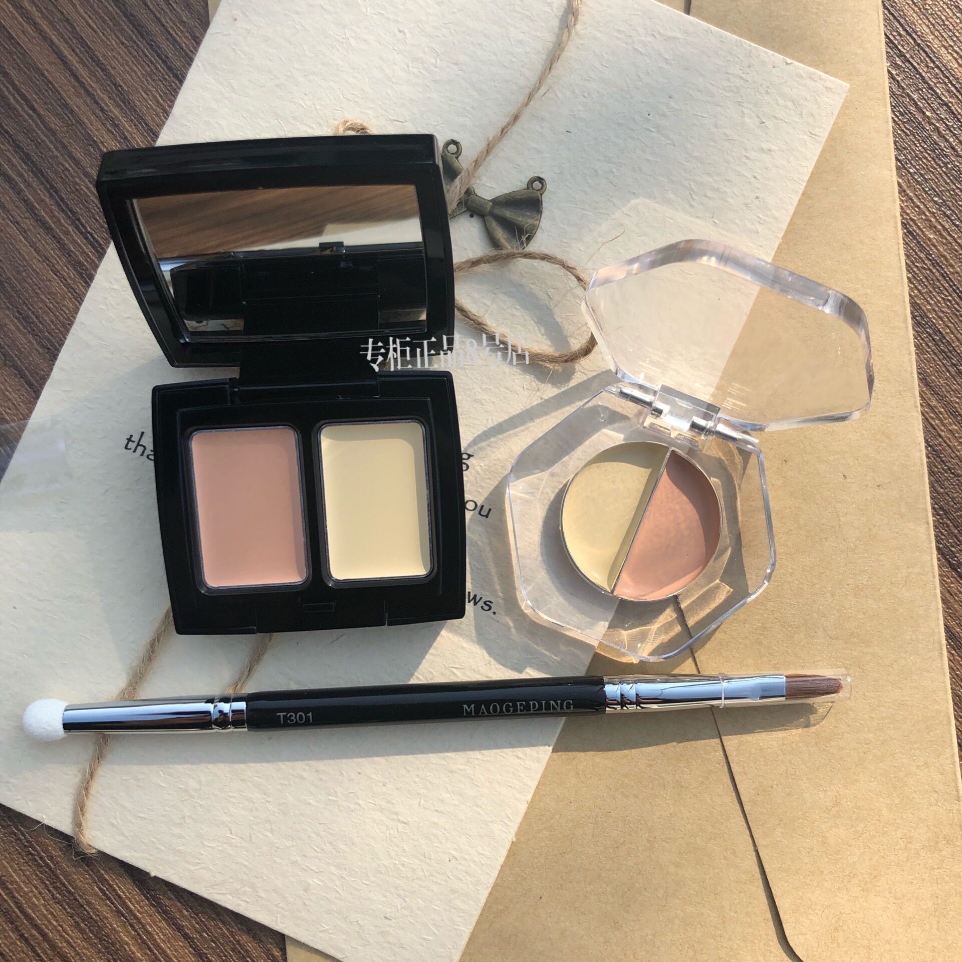 Mao Geping two-color concealer cover spot cream natural concealer to cover tear ditch dark circles gift brush T301