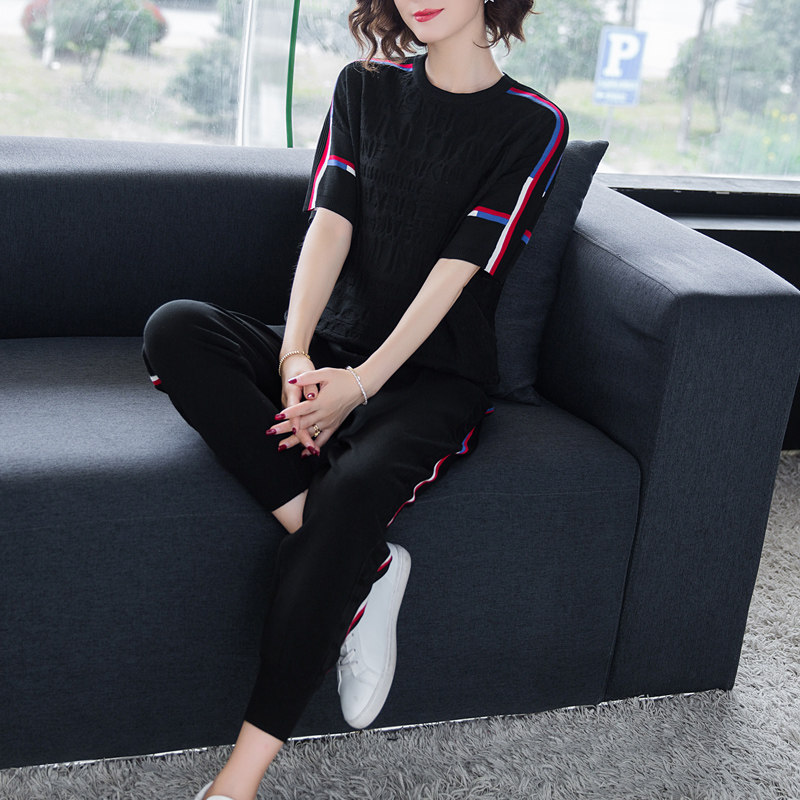 Ice silk casual sports suit women's 2020 summer new short-sleeved fashion loose knitted pullover casual top two-piece set