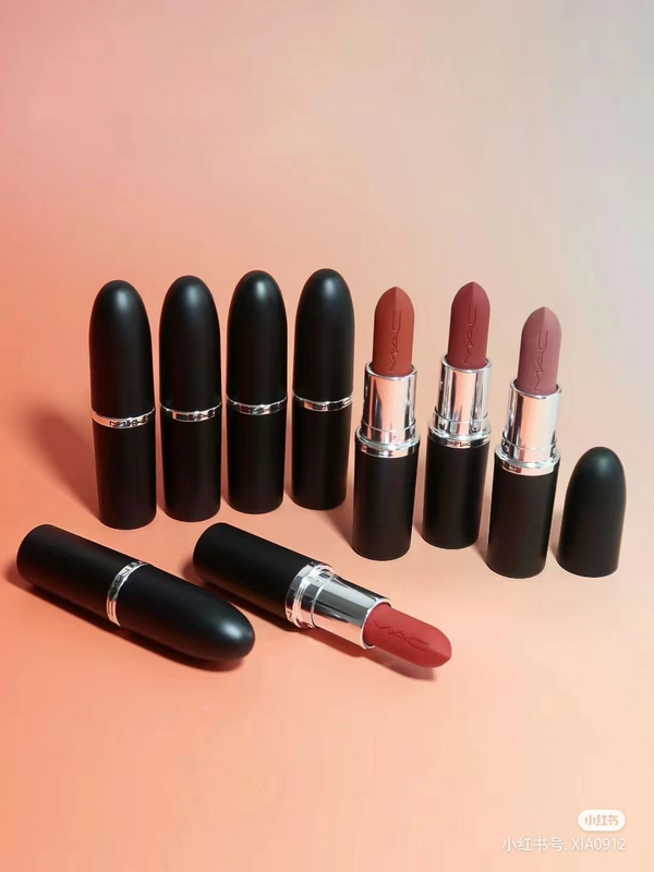 New Mac Lipstick Big Bullet Lipstick 666 Fan Favorite 683 Party Play