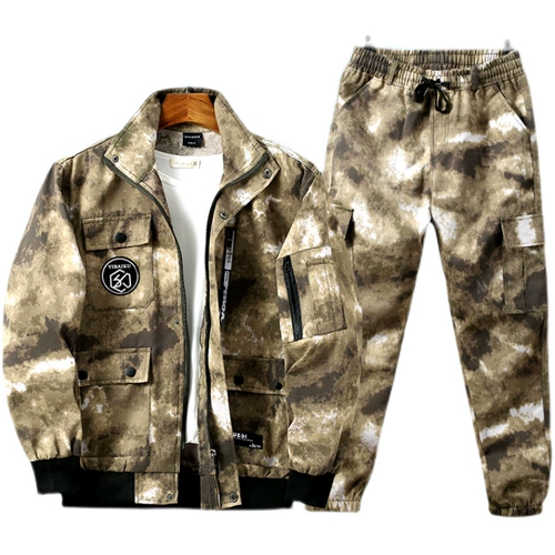 Осенний камуфляжный комплект для работы для отдыха