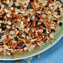 Three-color brown rice black rice brown rice red rice grains pregnant women coarse grain rice red brown rice eight treasure porridge rice Rice japonica rice