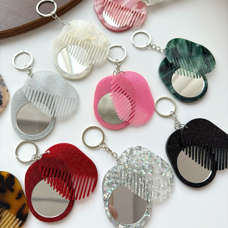 New Multifunctional Mirror Comb Keychain, Fashionable and Versatile Bag Key Pendant, Portable Makeup Mirror and Comb