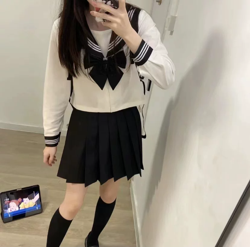 Base uniform, genuine set, pleated skirt