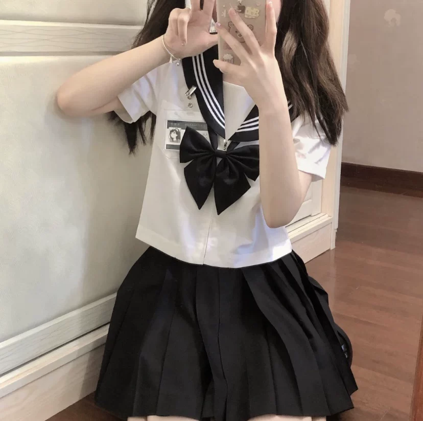 Base uniform, genuine set, pleated skirt