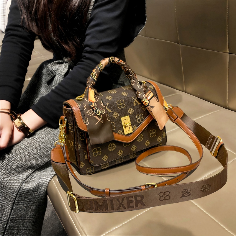 Louis Michel Brand Messenger Bag, High-End Fashion, British Style, Large-Capacity Bag, Hand-Held Shoulder Bag, Cross-Body Bag