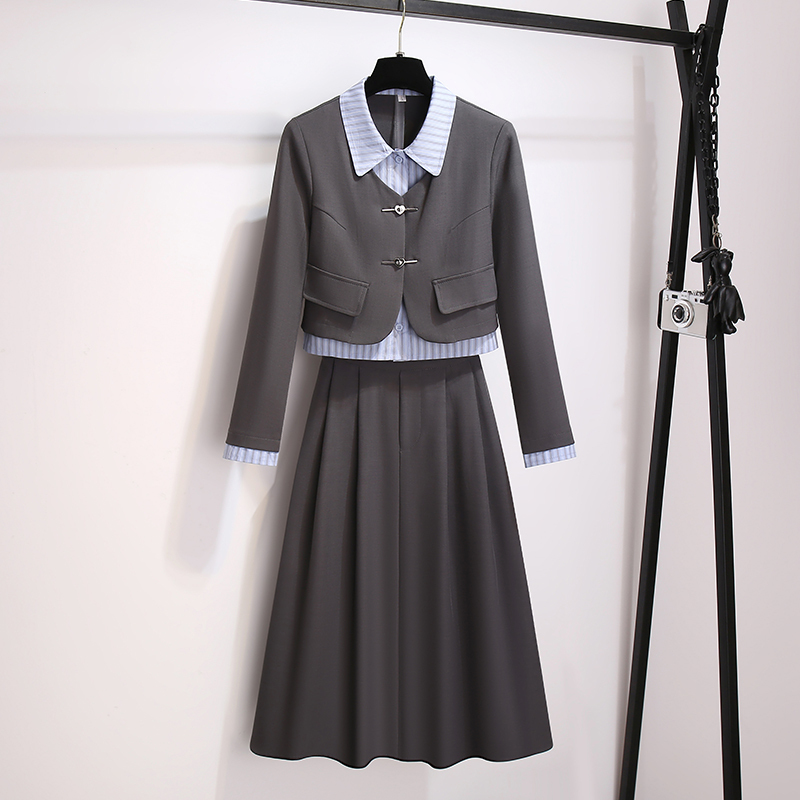 Fake Two-Piece Blazer Paired with a Pleated Skirt Set for Women, Autumn 2026 New Style, Preppy Dress