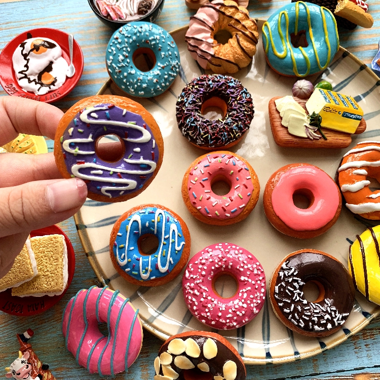 Sweet Donut Fridge Post Individuality Creative Food 3d Magnet Magnetic Attraction Food Magnet Stickers winebread