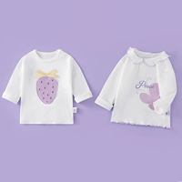 Сиреневая клубника с бабочкой