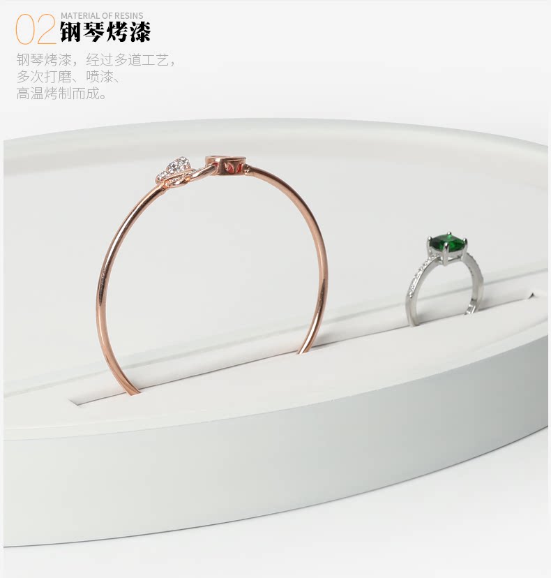 790b001-Овал белая рояльная краска посмотреть на поддоне_04.png